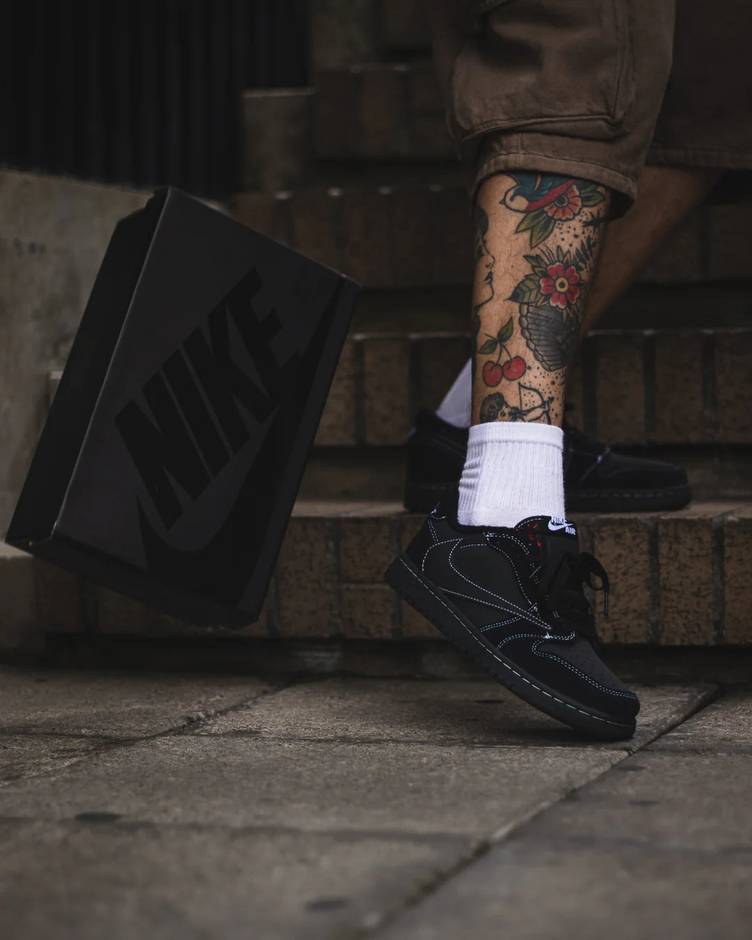 Jordan 1 Low Travis Scott Black Phantom