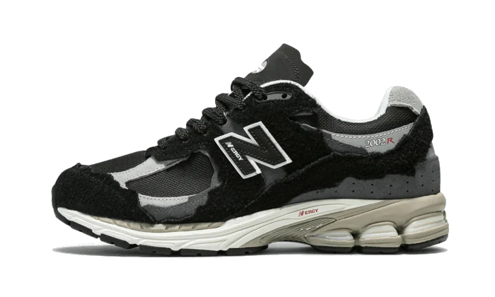 New Balance 2002r Protection Pack Black Grey
