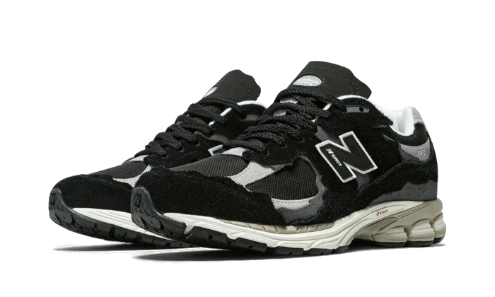 New Balance 2002r Protection Pack Black Grey