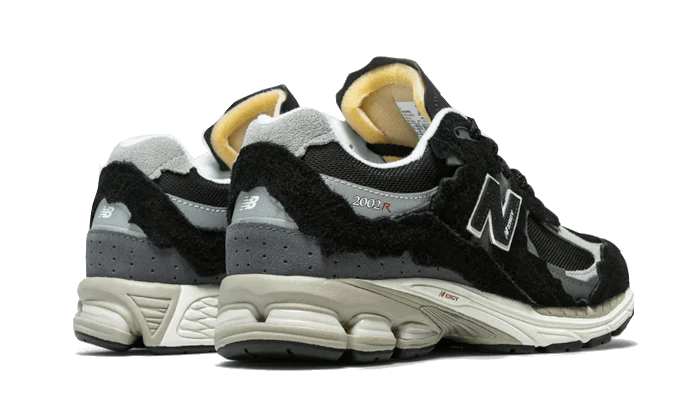 New Balance 2002r Protection Pack Black Grey