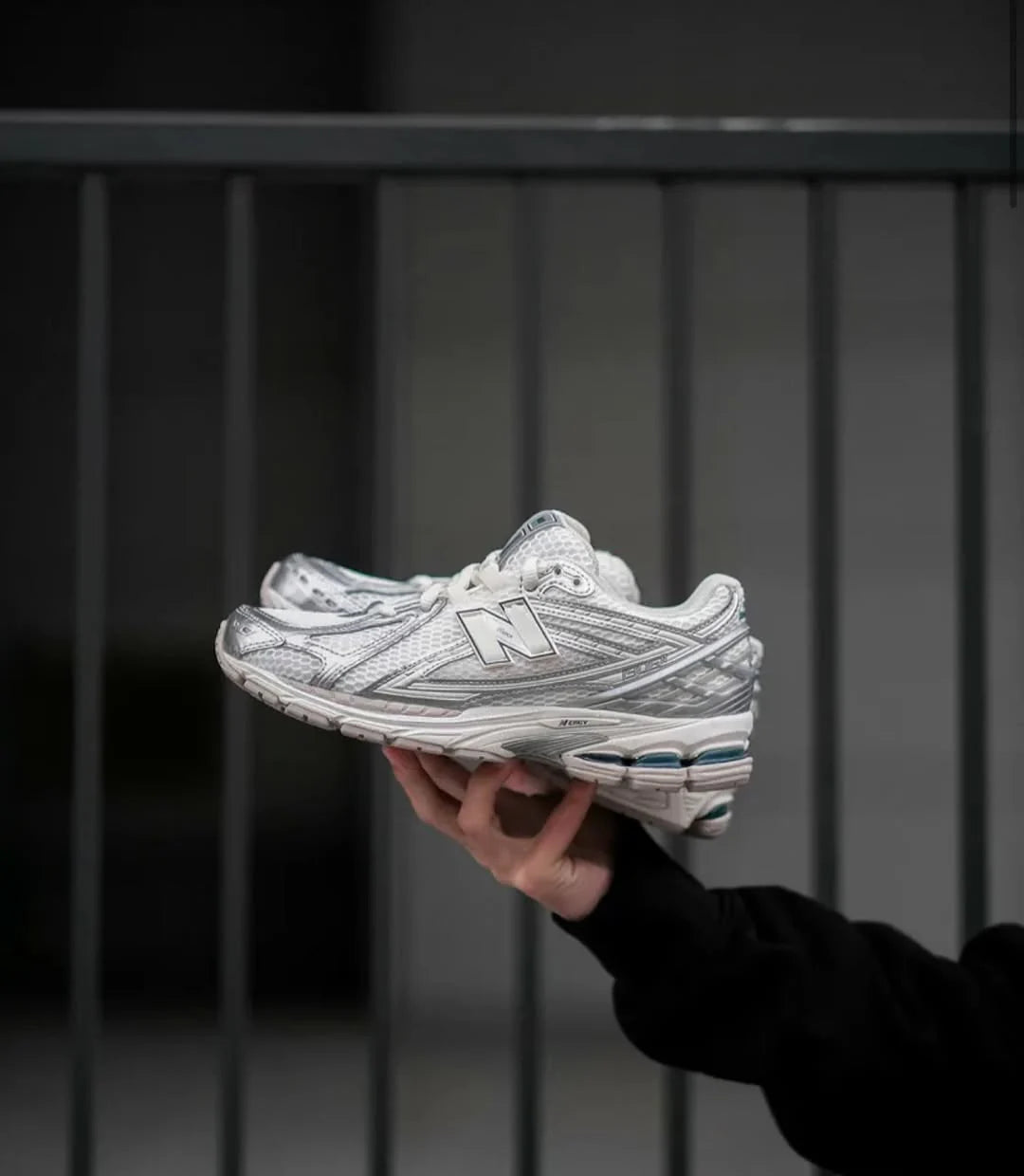 New Balance 1906R Silver Metallic Sea Salt